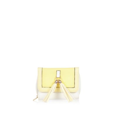 Girls yellow tassel front purse